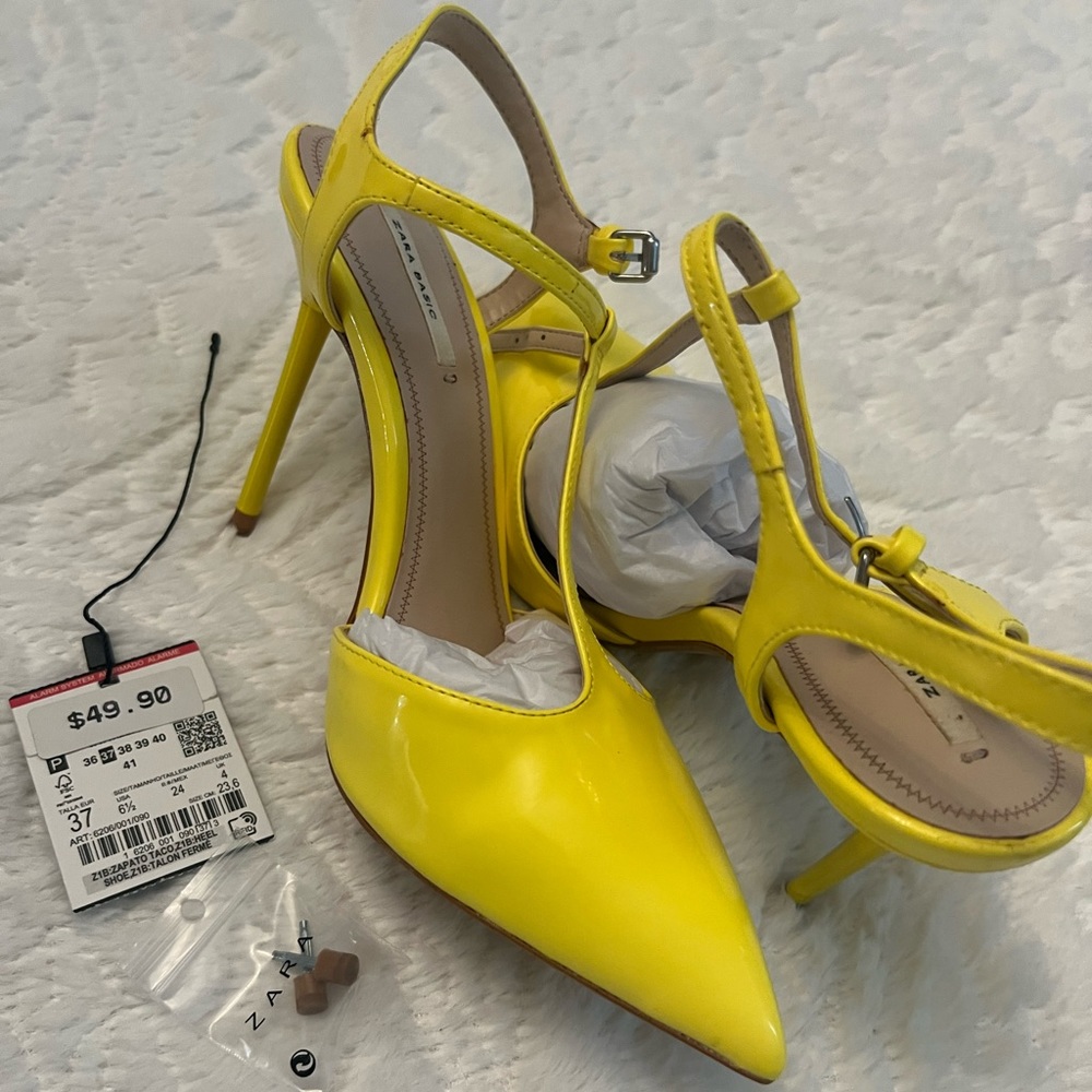 Zara Neon lime patent heels